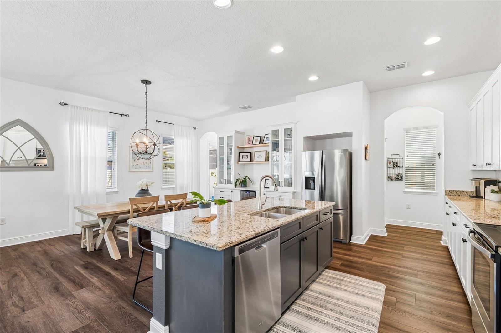 7602 S WEST SHORE BLVD, TAMPA, FL, 33616