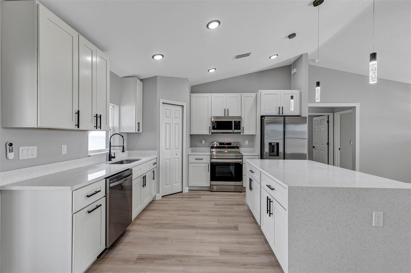 13792 SE 42ND AVE, SUMMERFIELD, FL, 34491