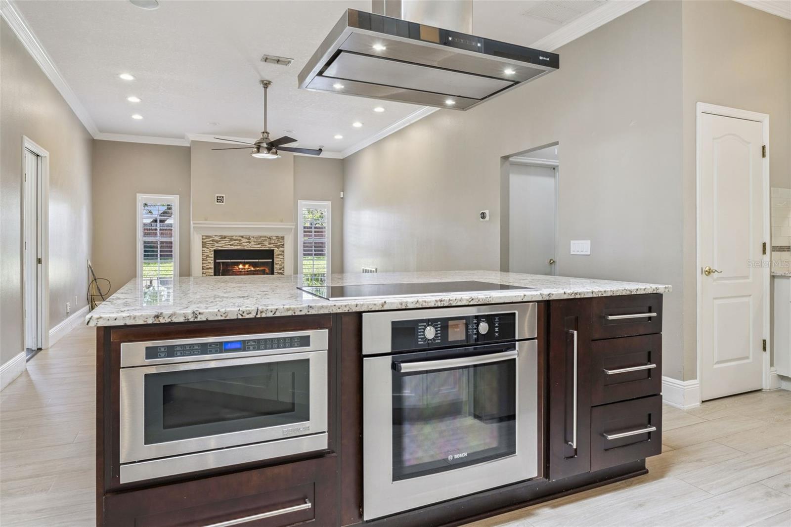 9302 BAY VISTA ESTATES BLVD, ORLANDO, FL, 32836