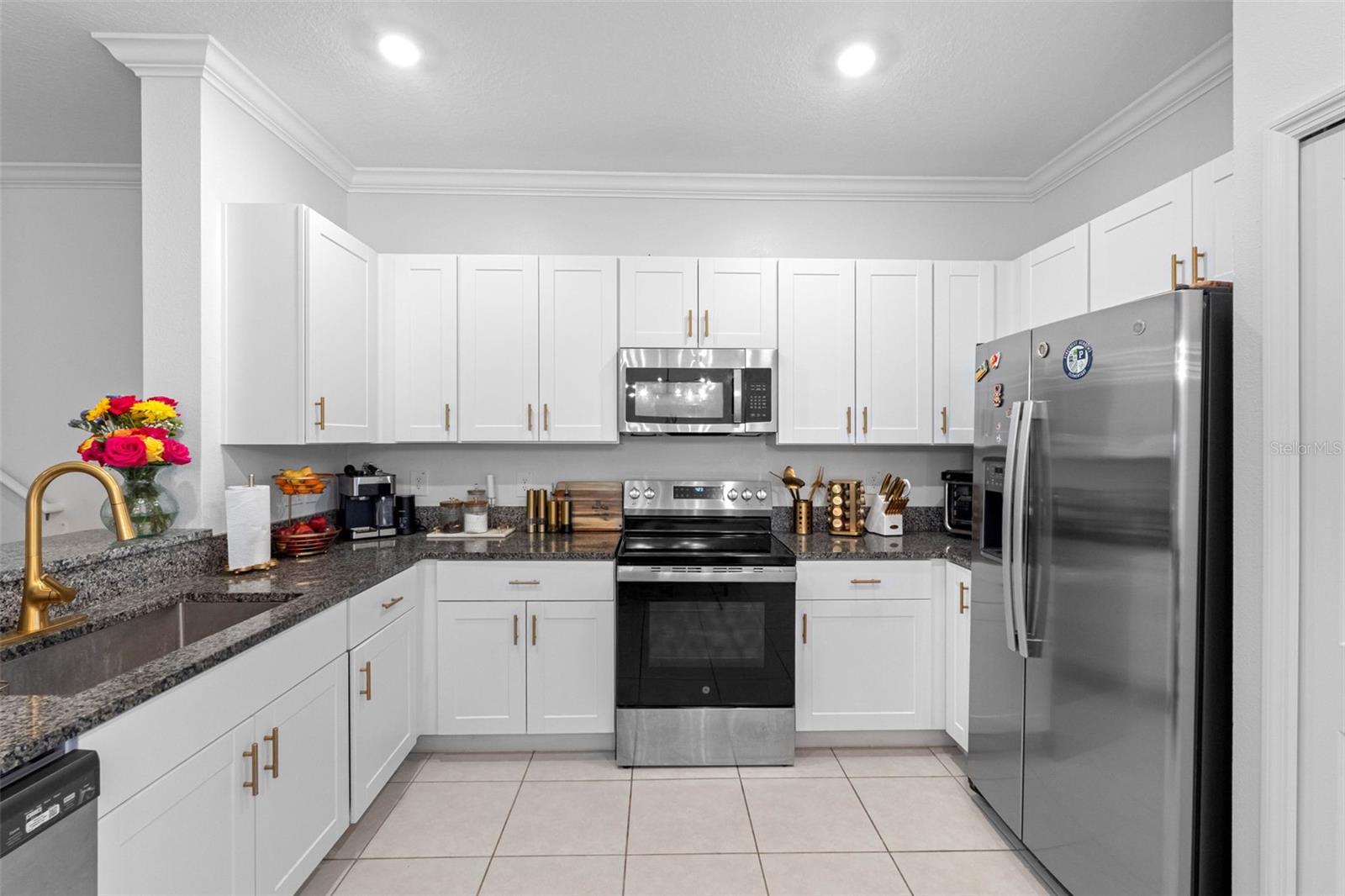 36488 WELL HILL WAY, ZEPHYRHILLS, FL, 33541