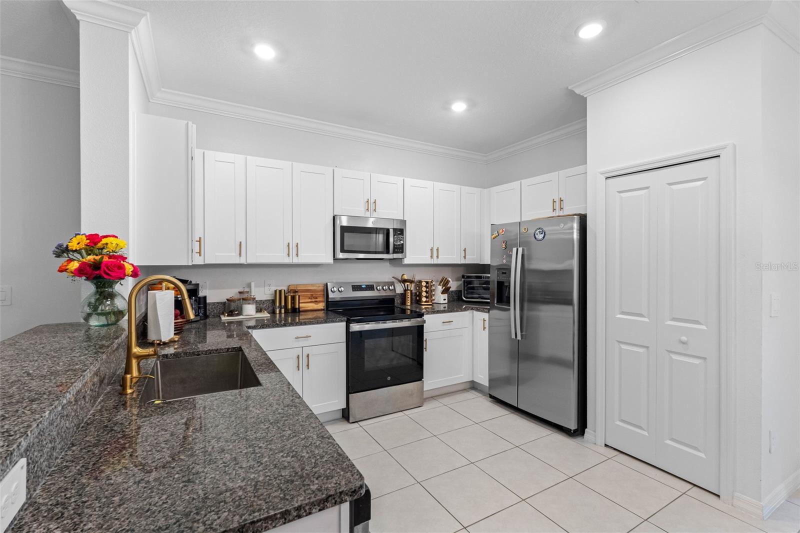 36488 WELL HILL WAY, ZEPHYRHILLS, FL, 33541