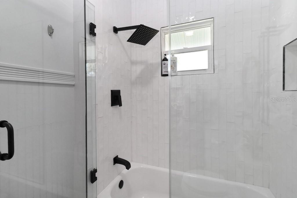 9310 N 18TH ST, TAMPA, FL, 33612