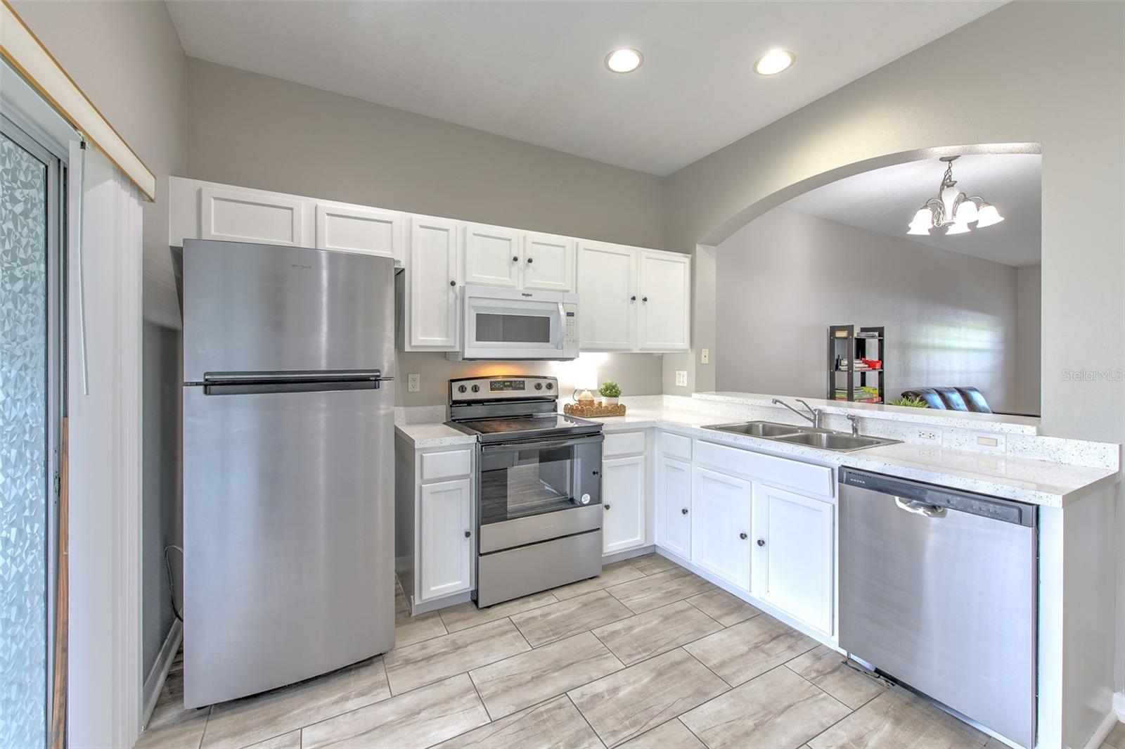 12847 KINGS CROSSING DR, GIBSONTON, FL, 33534