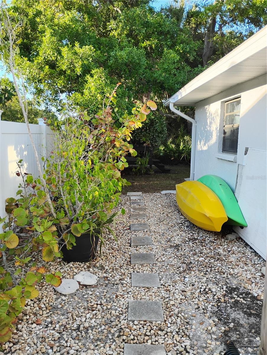 1720 FOSSIL DR, ENGLEWOOD, FL, 34223