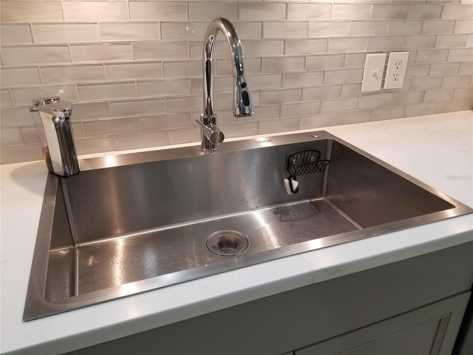 1720 FOSSIL DR, ENGLEWOOD, FL, 34223