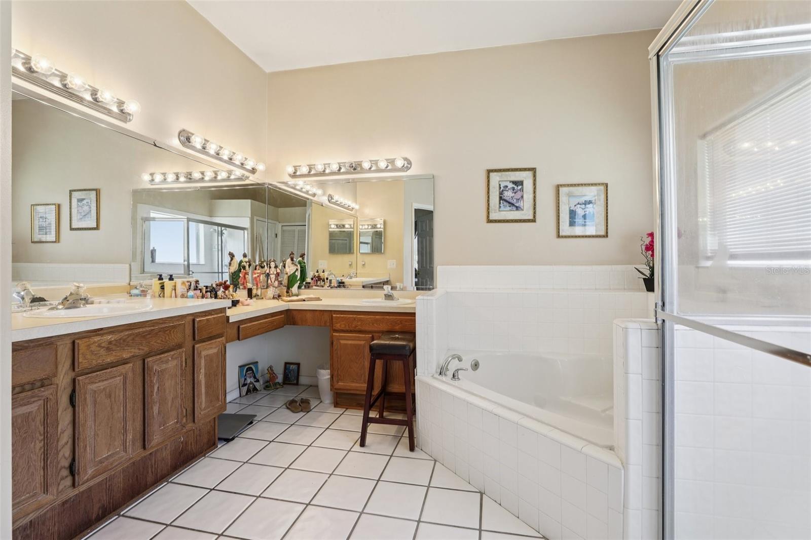 3521 MOLONA DR, ORLANDO, FL, 32837