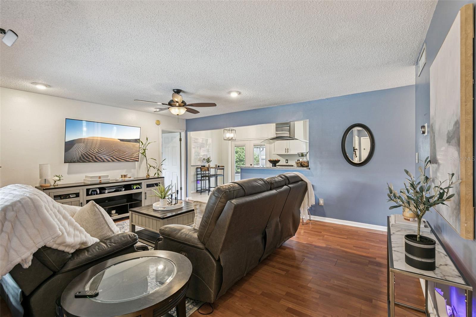 102 N SILVER CLUSTER CT, LONGWOOD, FL, 32750