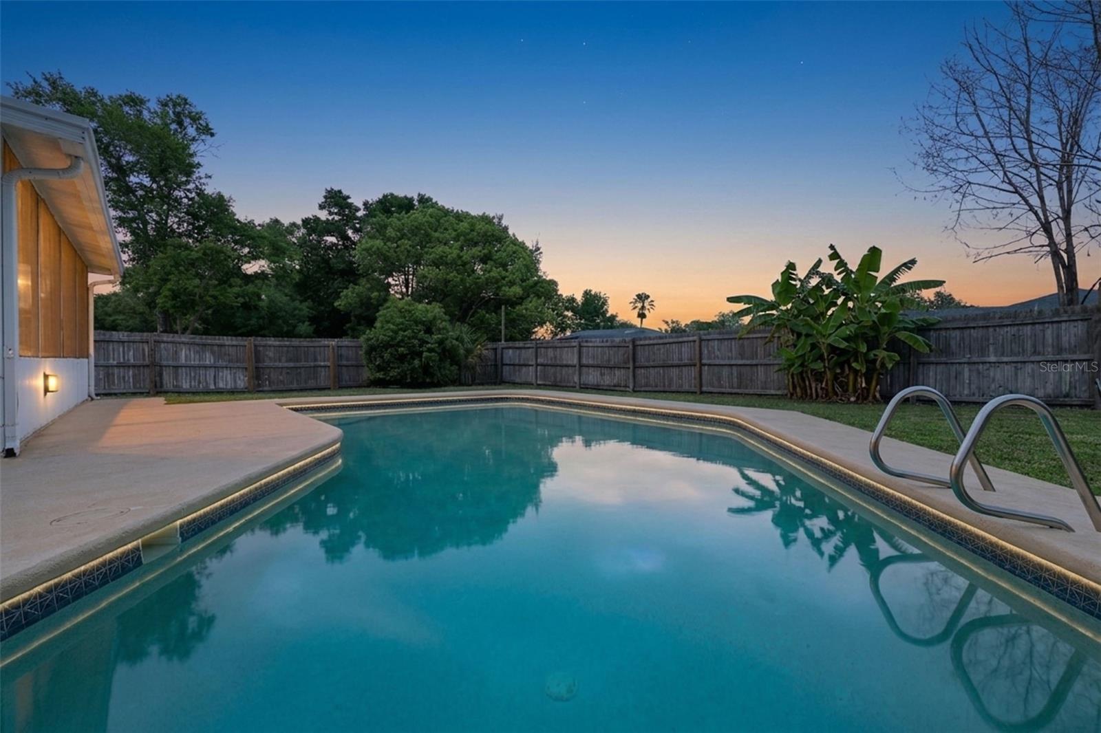 102 N SILVER CLUSTER CT, LONGWOOD, FL, 32750