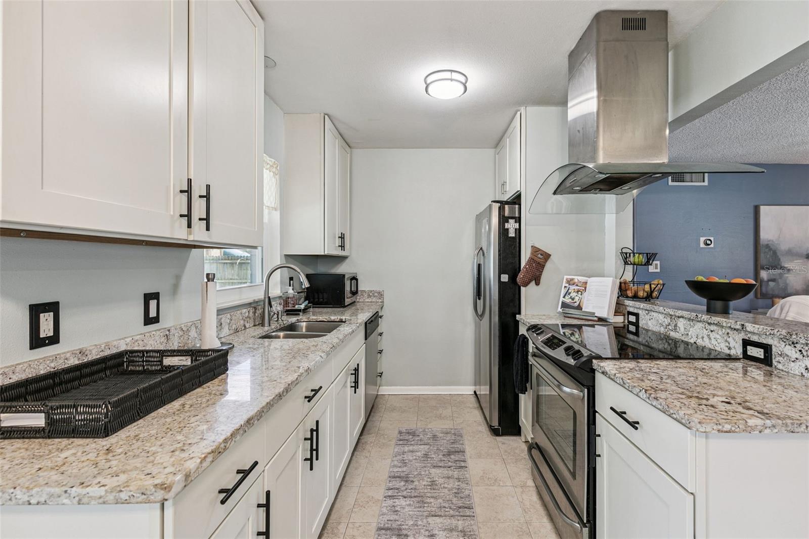 102 N SILVER CLUSTER CT, LONGWOOD, FL, 32750