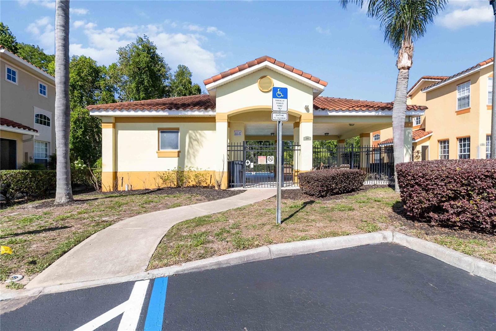 214 MONROE CIR, DAVENPORT, FL, 33896