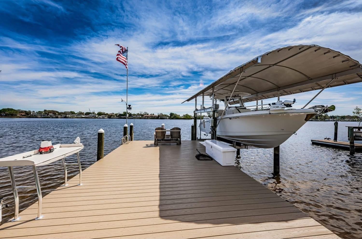 658 BAYSHORE DR, TARPON SPRINGS, FL, 34689