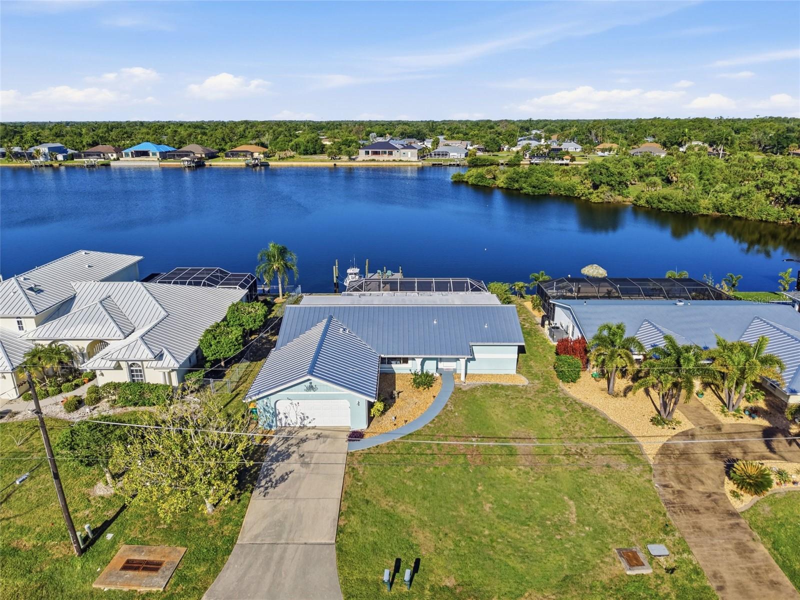 414 SPRING LAKE BLVD NW, PORT CHARLOTTE, FL, 33952