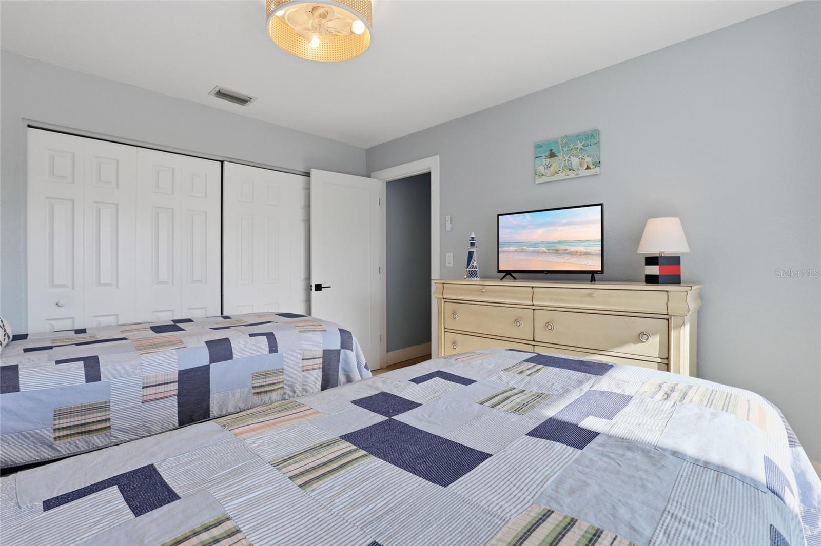 414 SPRING LAKE BLVD NW, PORT CHARLOTTE, FL, 33952