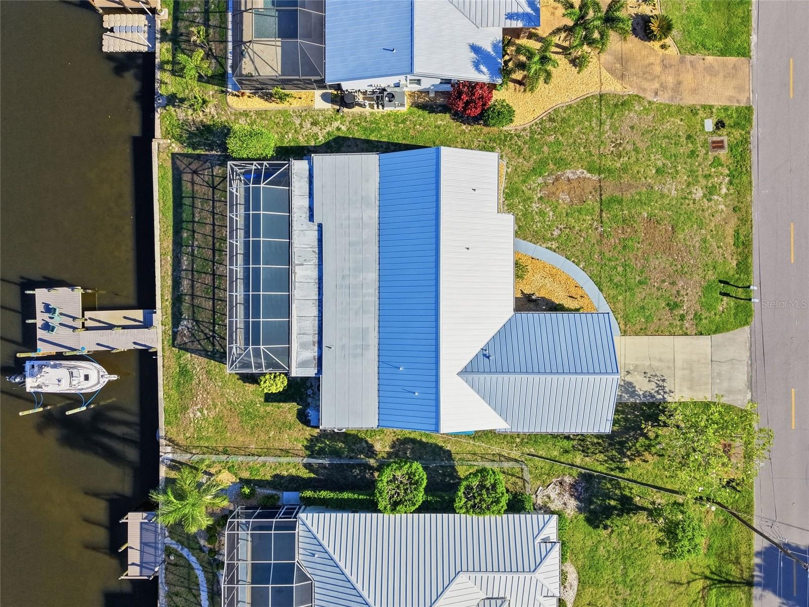 414 SPRING LAKE BLVD NW, PORT CHARLOTTE, FL, 33952