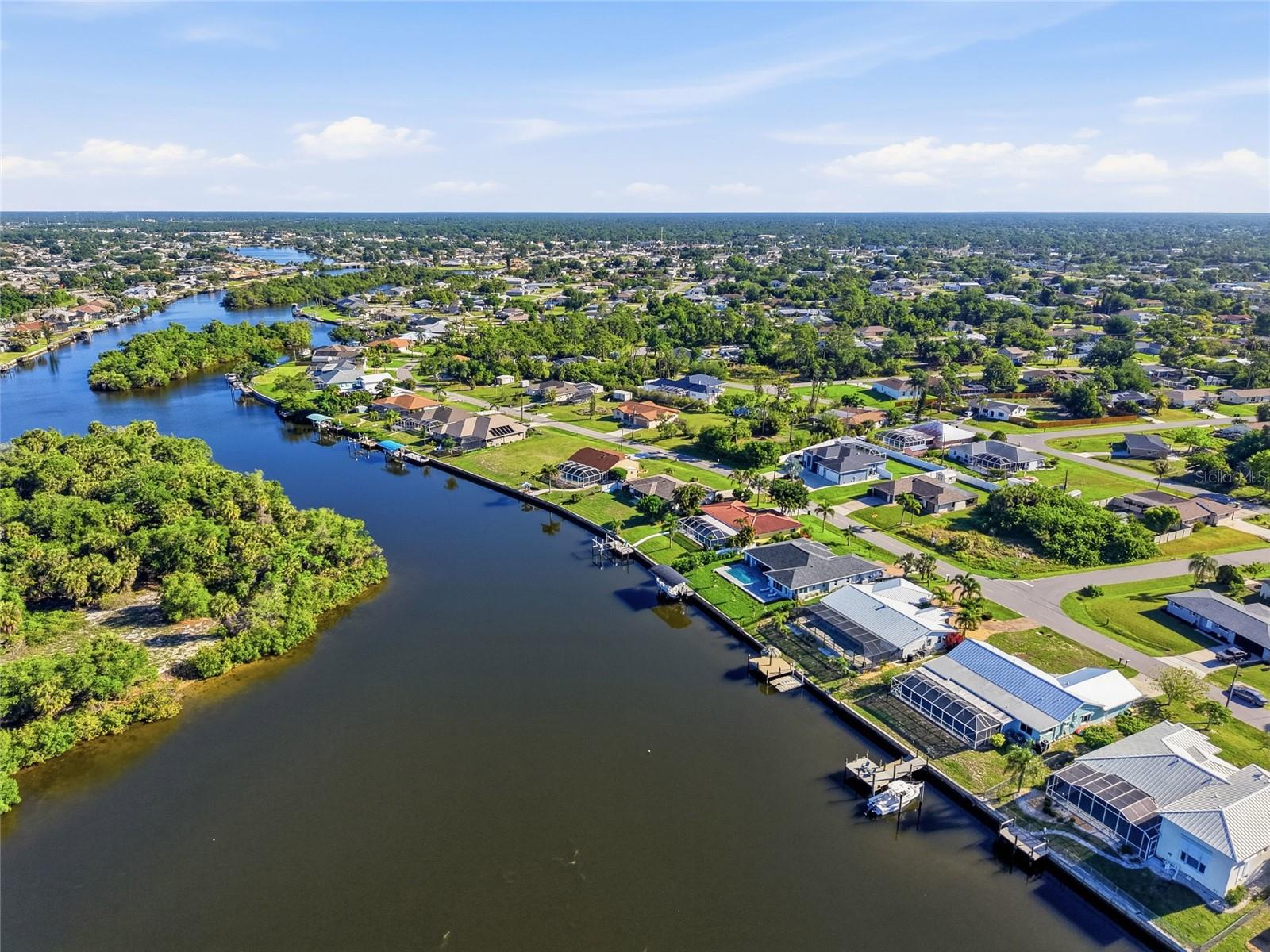 414 SPRING LAKE BLVD NW, PORT CHARLOTTE, FL, 33952