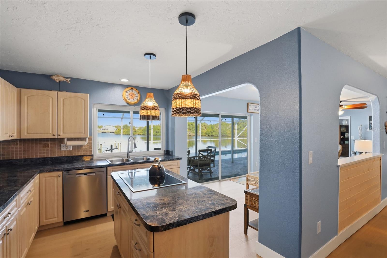 414 SPRING LAKE BLVD NW, PORT CHARLOTTE, FL, 33952