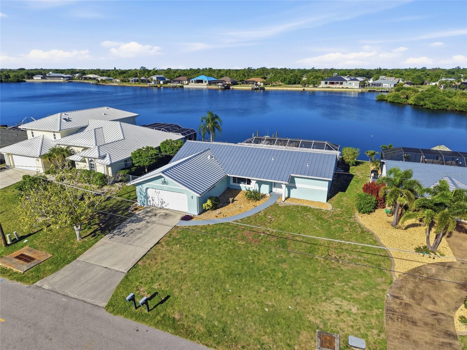 414 SPRING LAKE BLVD NW, PORT CHARLOTTE, FL, 33952