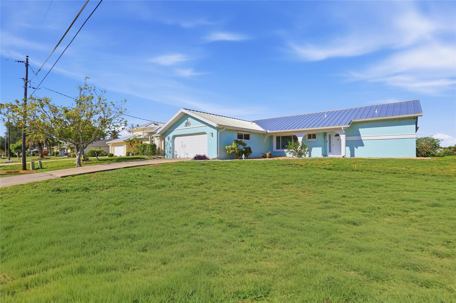 414 SPRING LAKE BLVD NW, PORT CHARLOTTE, FL, 33952