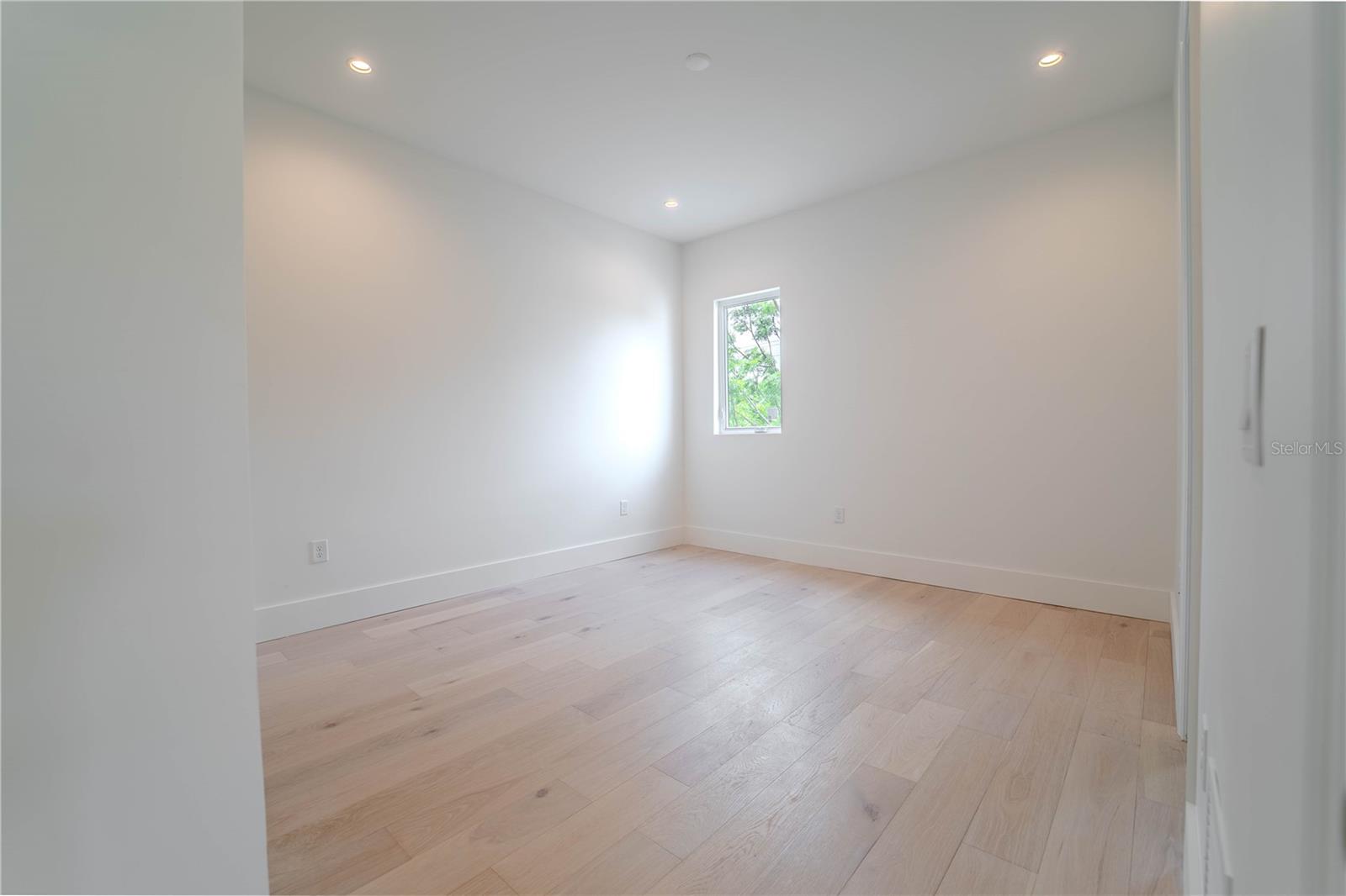 4414 W LAWN AVE, TAMPA, FL, 33611