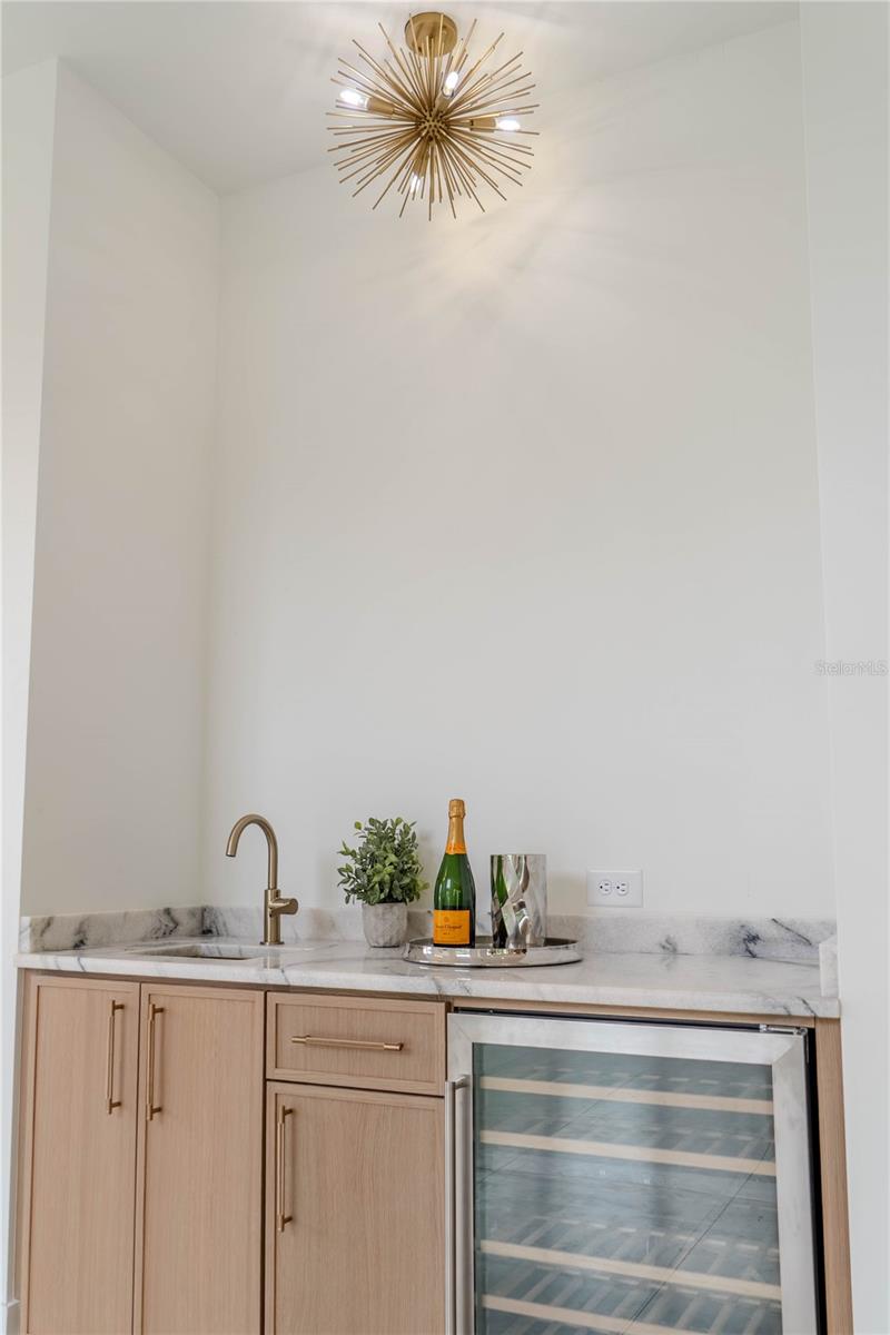 4414 W LAWN AVE, TAMPA, FL, 33611