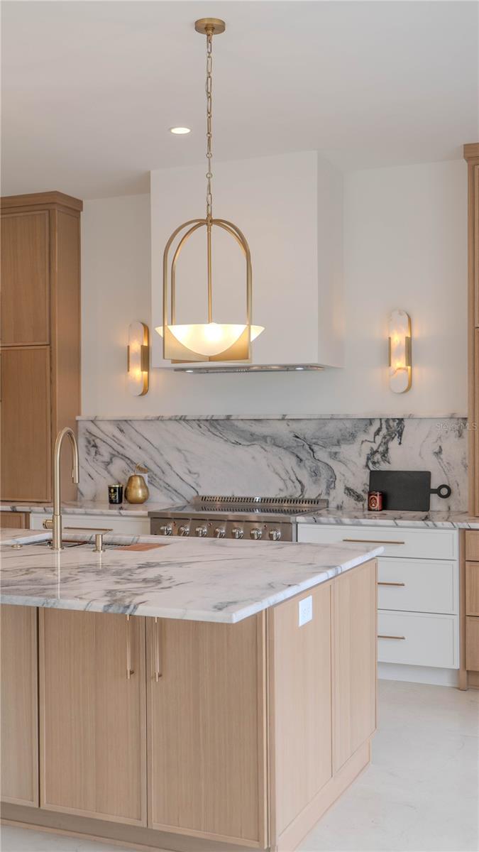 4414 W LAWN AVE, TAMPA, FL, 33611