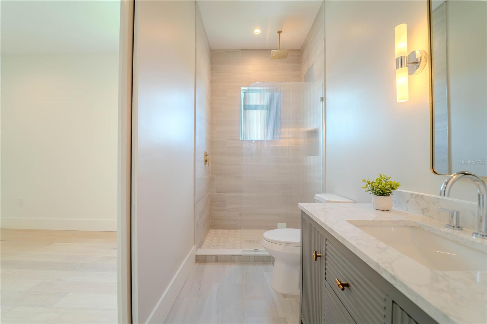 4414 W LAWN AVE, TAMPA, FL, 33611