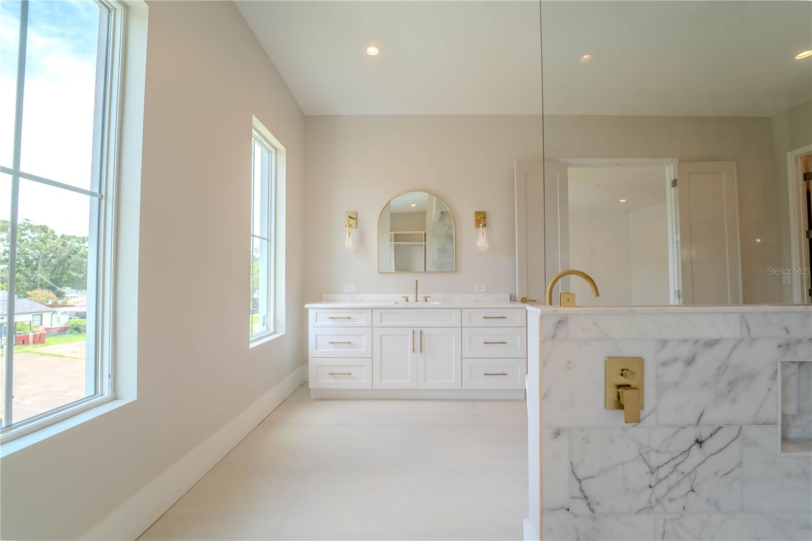 4414 W LAWN AVE, TAMPA, FL, 33611