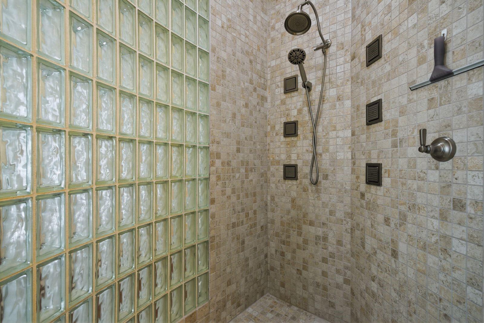 3343 CRESCENT OAKS BLVD, TARPON SPRINGS, FL, 34688