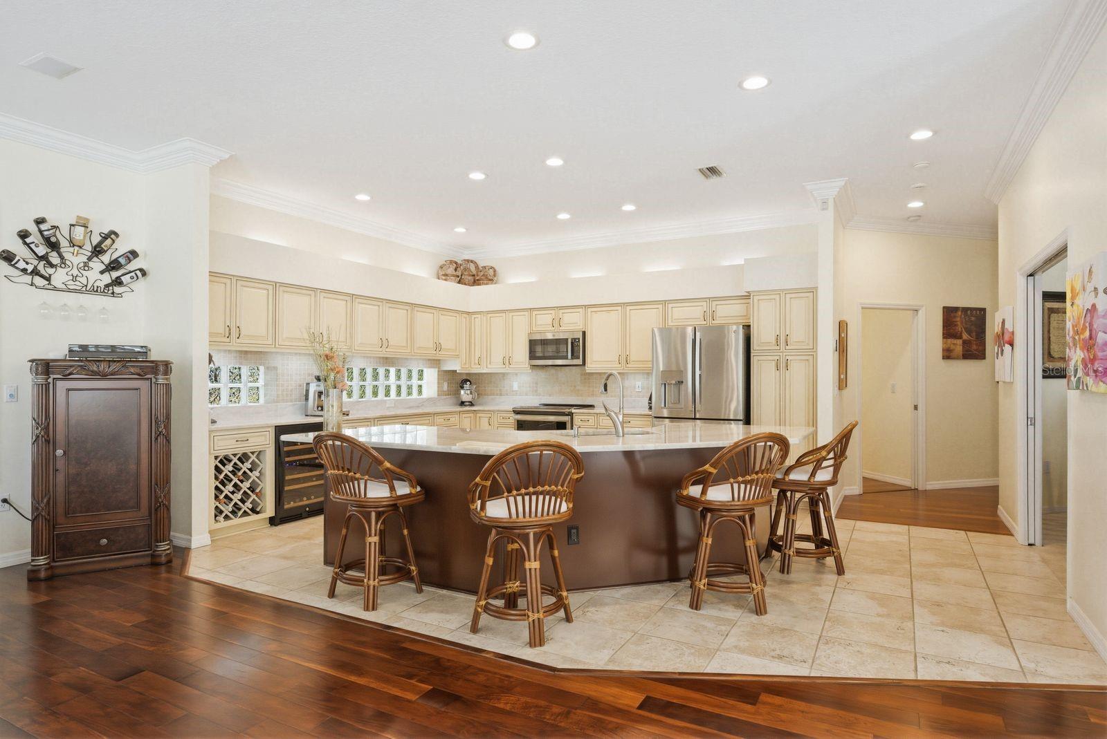 3343 CRESCENT OAKS BLVD, TARPON SPRINGS, FL, 34688