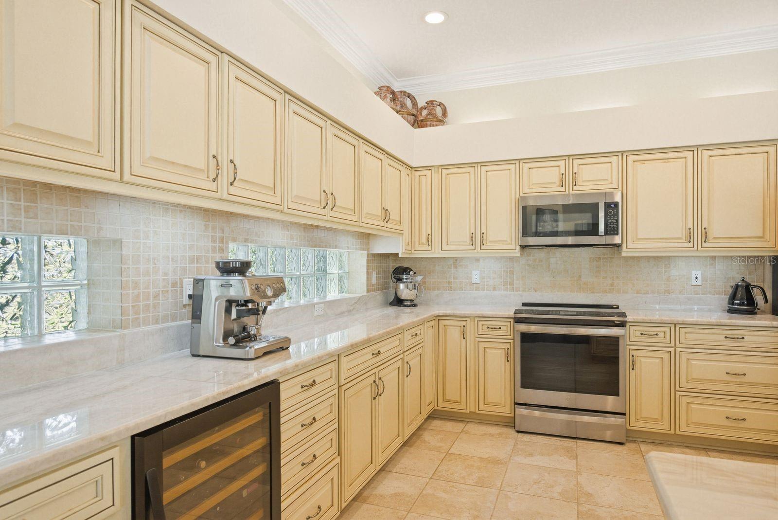 3343 CRESCENT OAKS BLVD, TARPON SPRINGS, FL, 34688