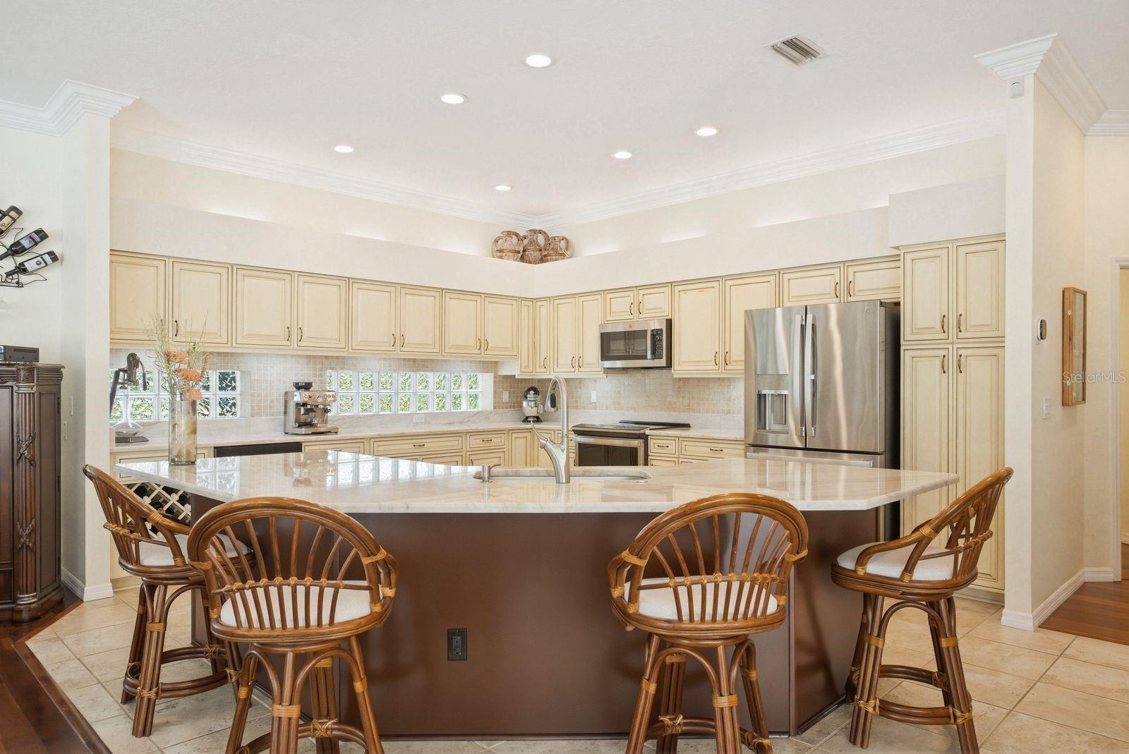 3343 CRESCENT OAKS BLVD, TARPON SPRINGS, FL, 34688