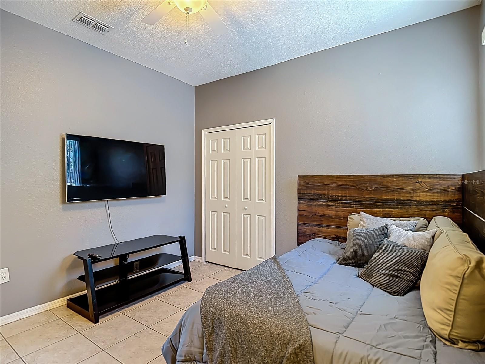 12919 FRAMINGHAM CT, TAMPA, FL, 33626