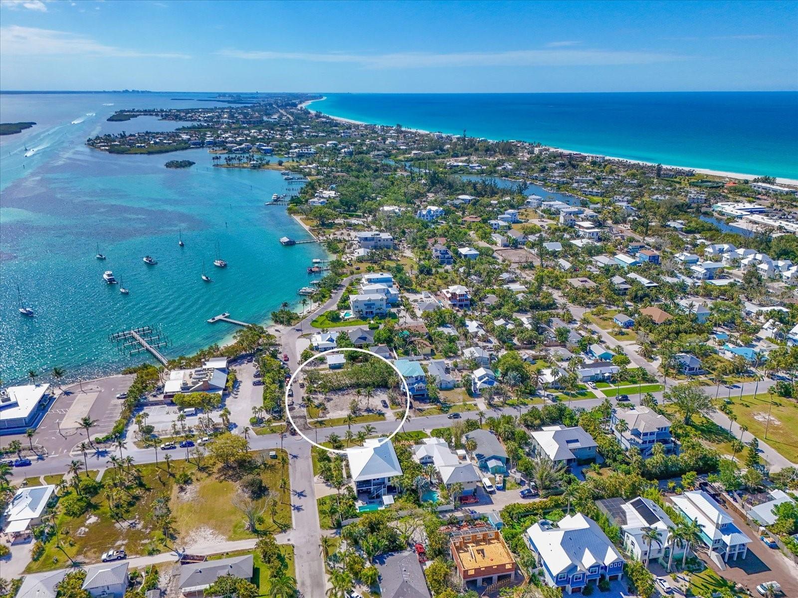 720 BROADWAY ST, LONGBOAT KEY, FL, 34228