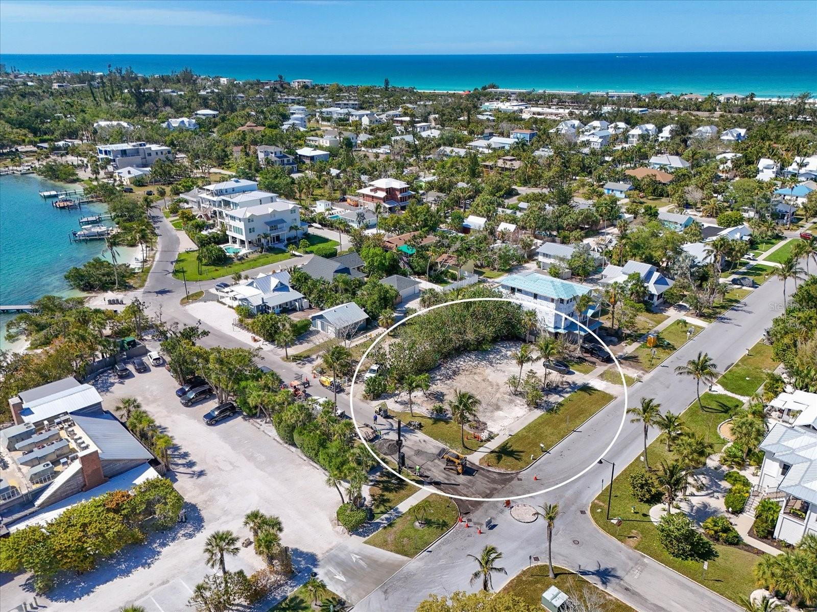 720 BROADWAY ST, LONGBOAT KEY, FL, 34228