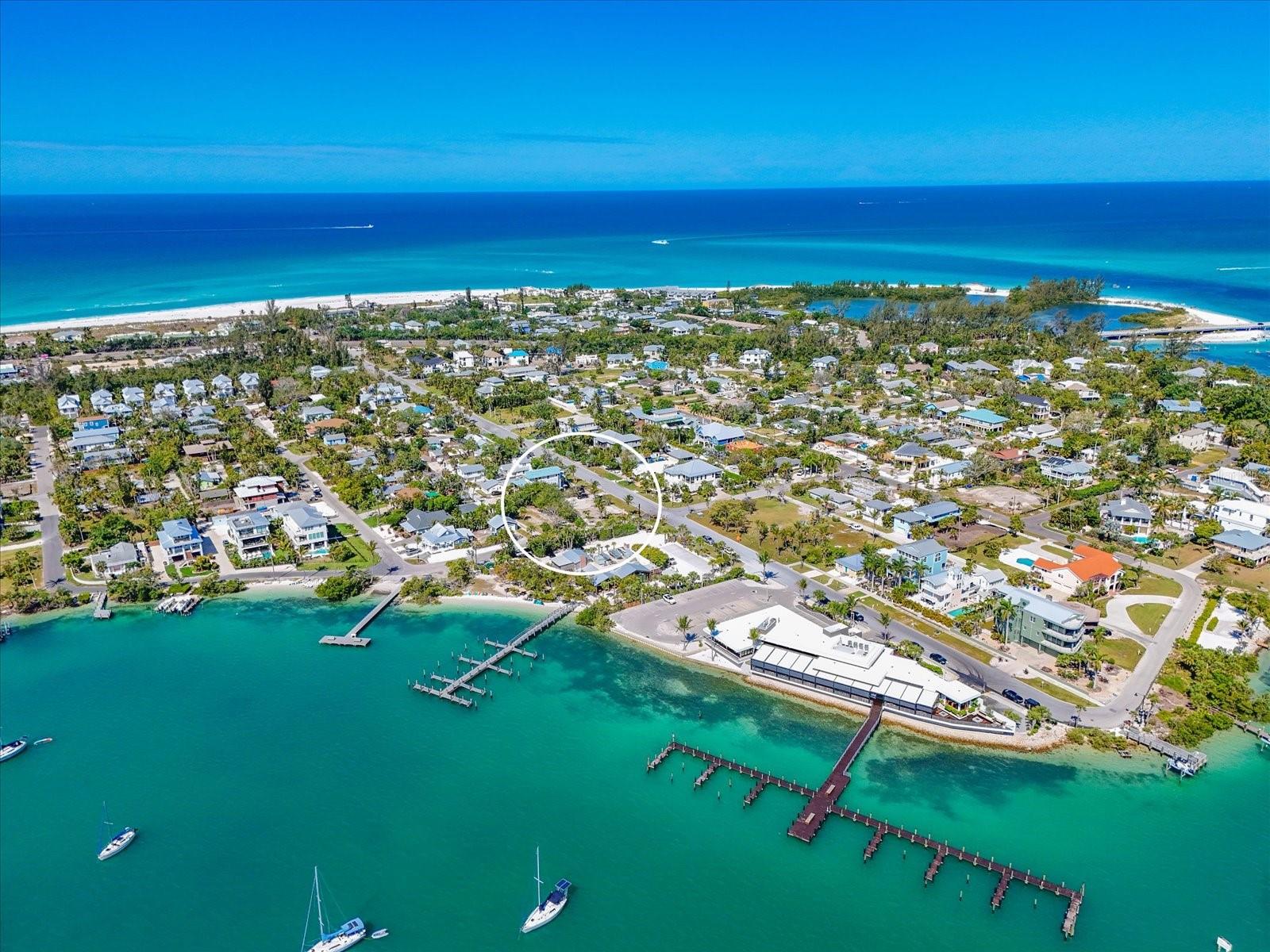 720 BROADWAY ST, LONGBOAT KEY, FL, 34228