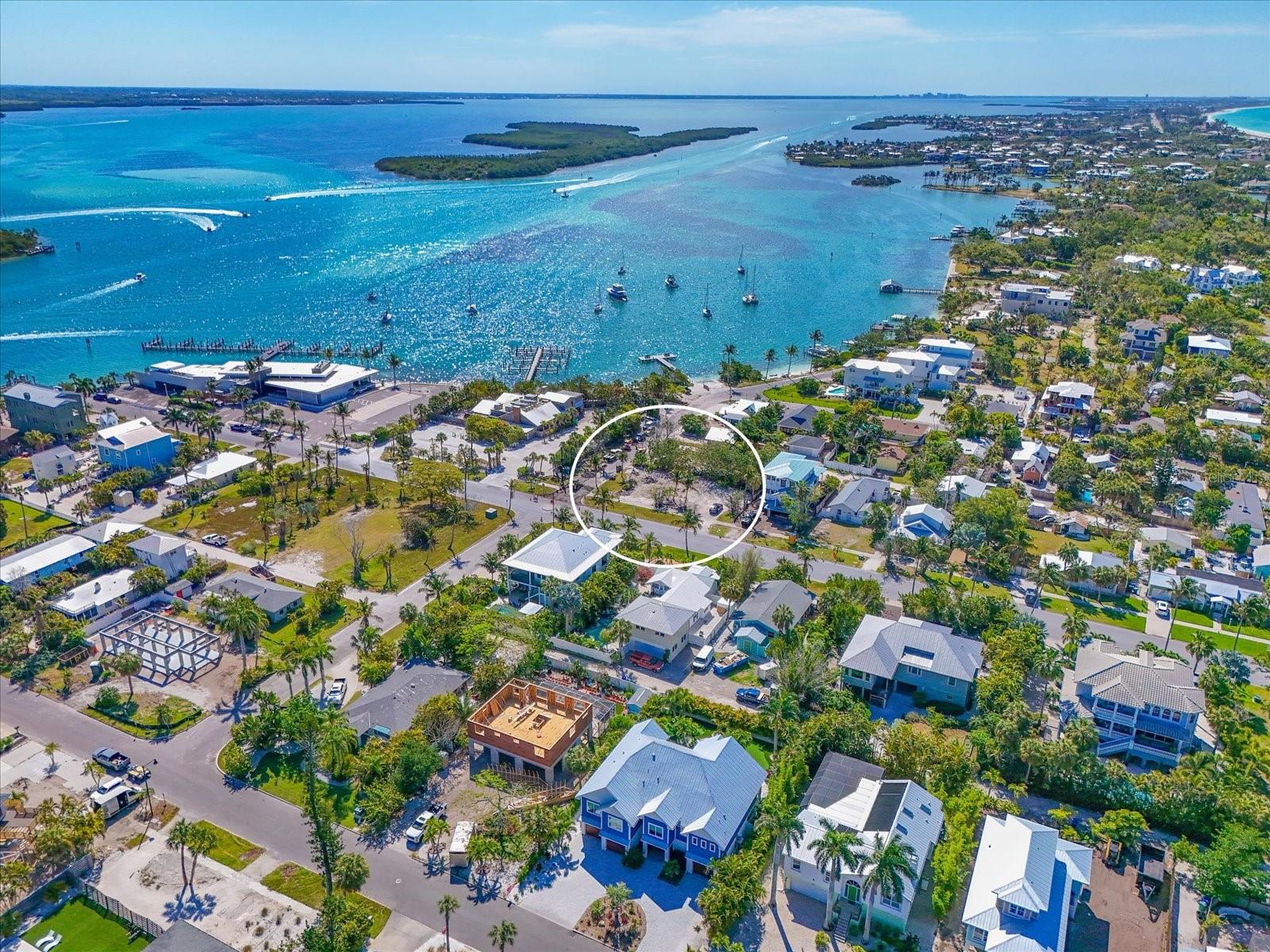 720 BROADWAY ST, LONGBOAT KEY, FL, 34228