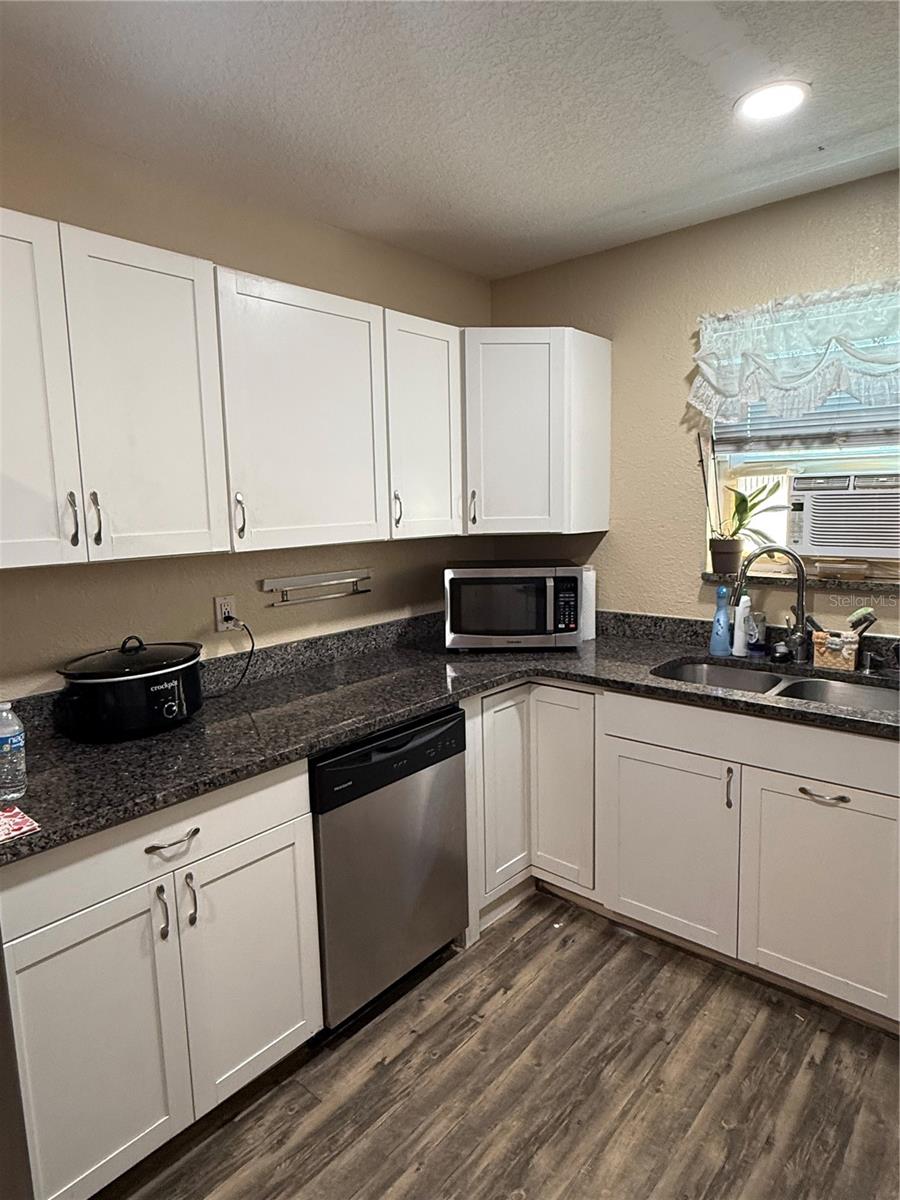 1405 JACKSON AVE, DAYTONA BEACH, FL, 32117