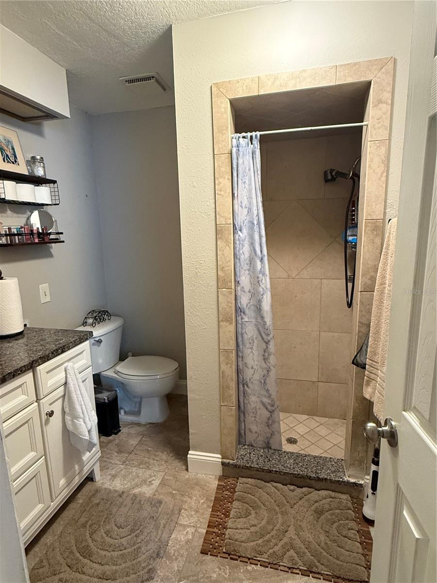 1405 JACKSON AVE, DAYTONA BEACH, FL, 32117