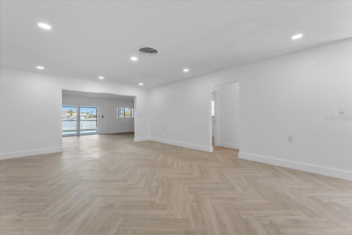 3747 FLORAMAR TER, NEW PORT RICHEY, FL, 34652