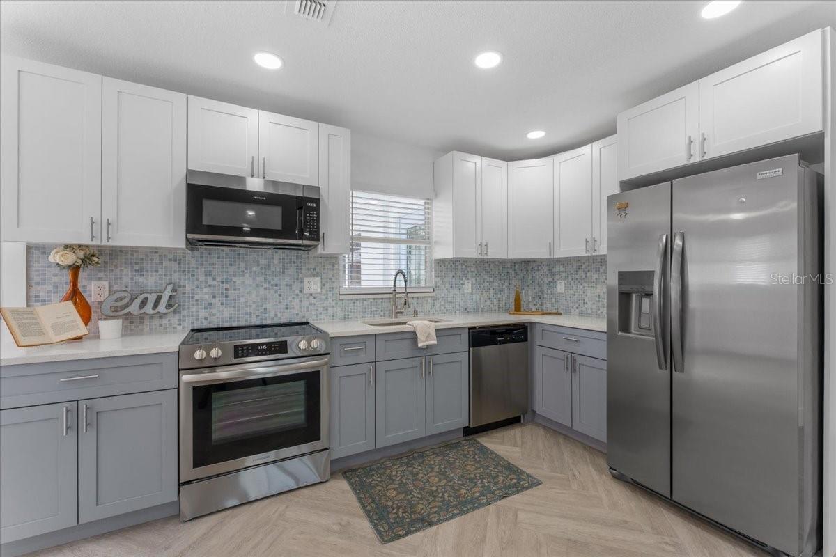 3747 FLORAMAR TER, NEW PORT RICHEY, FL, 34652