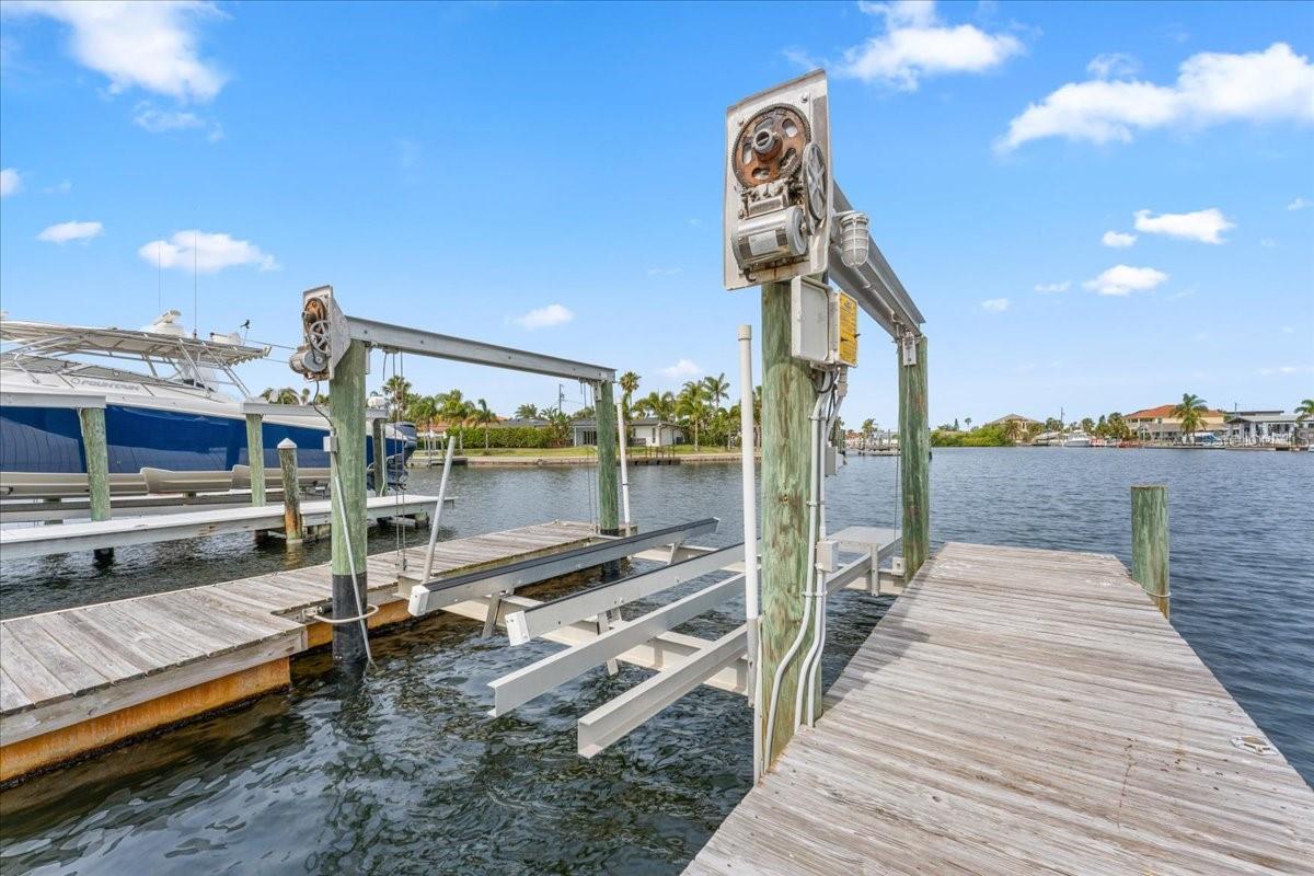 3747 FLORAMAR TER, NEW PORT RICHEY, FL, 34652