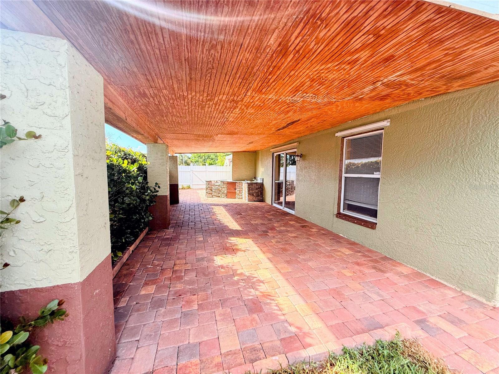 2075 4TH AVE SW, VERO BEACH, FL, 32962