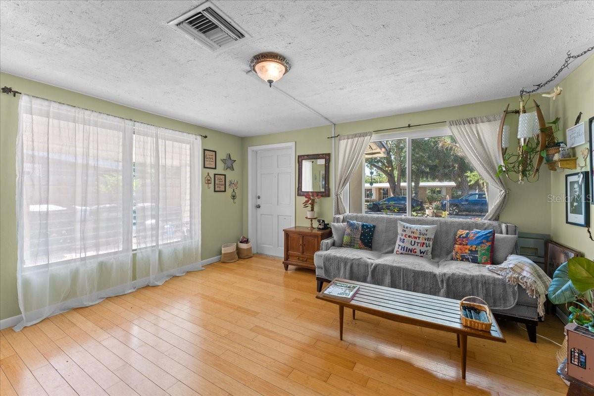 531 6TH ST S, SAFETY HARBOR, FL, 34695