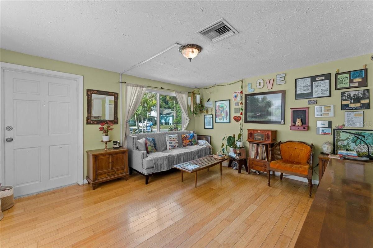 531 6TH ST S, SAFETY HARBOR, FL, 34695