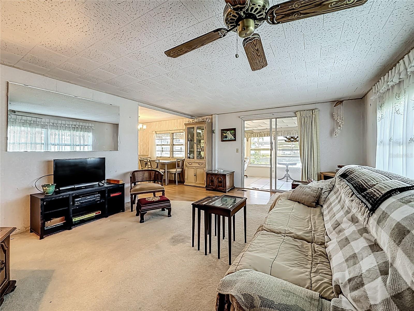 10178 N LAKE DR #45, LARGO, FL, 33773