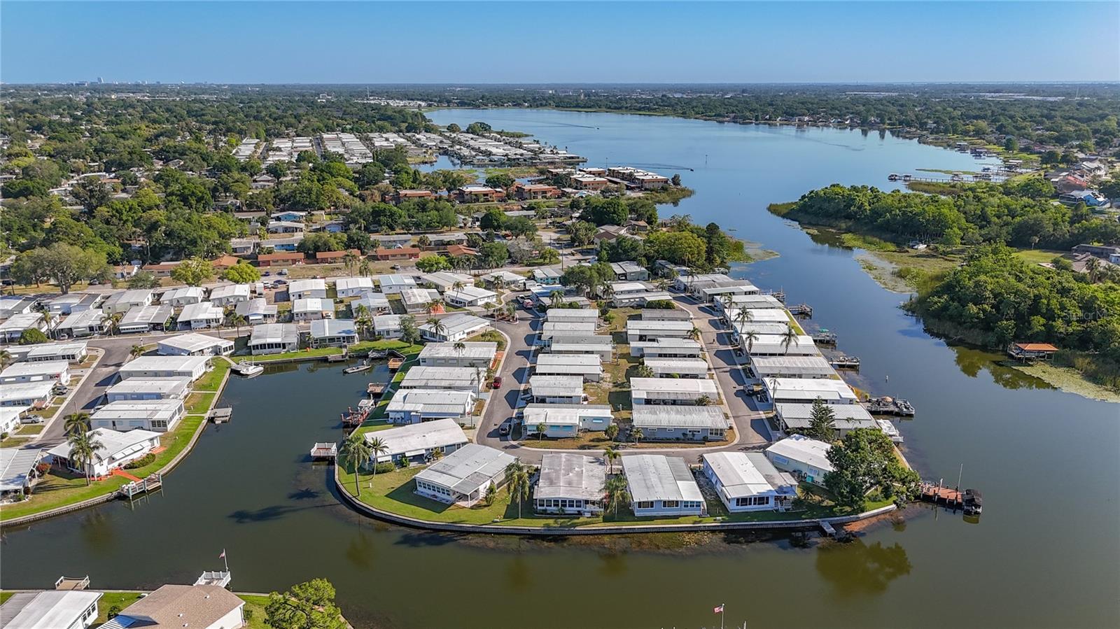 10178 N LAKE DR #45, LARGO, FL, 33773