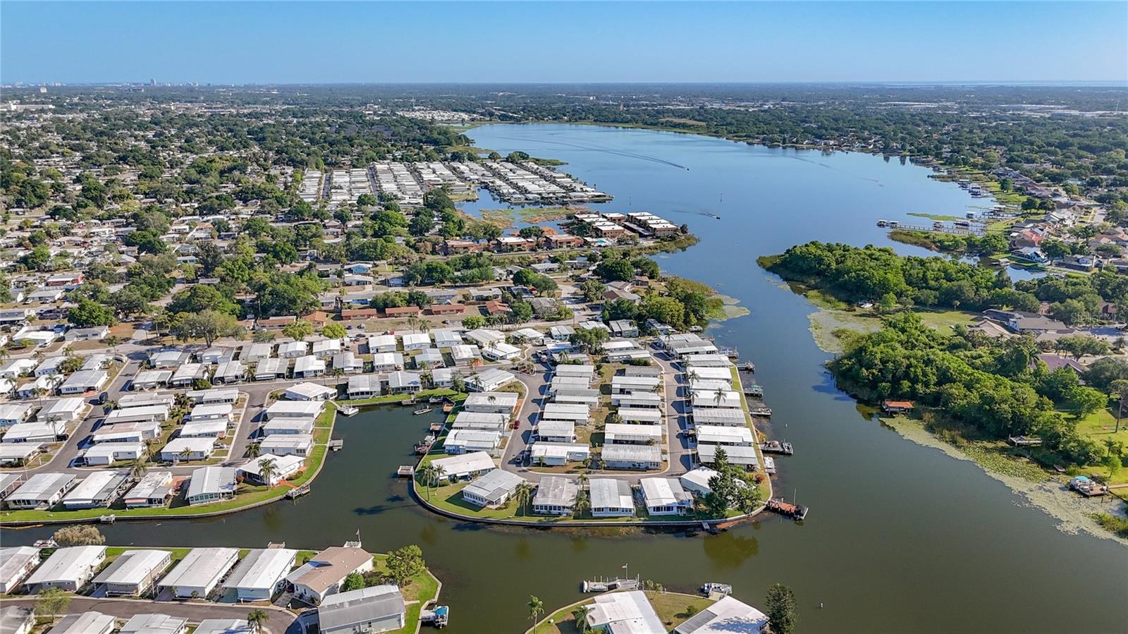 10178 N LAKE DR #45, LARGO, FL, 33773