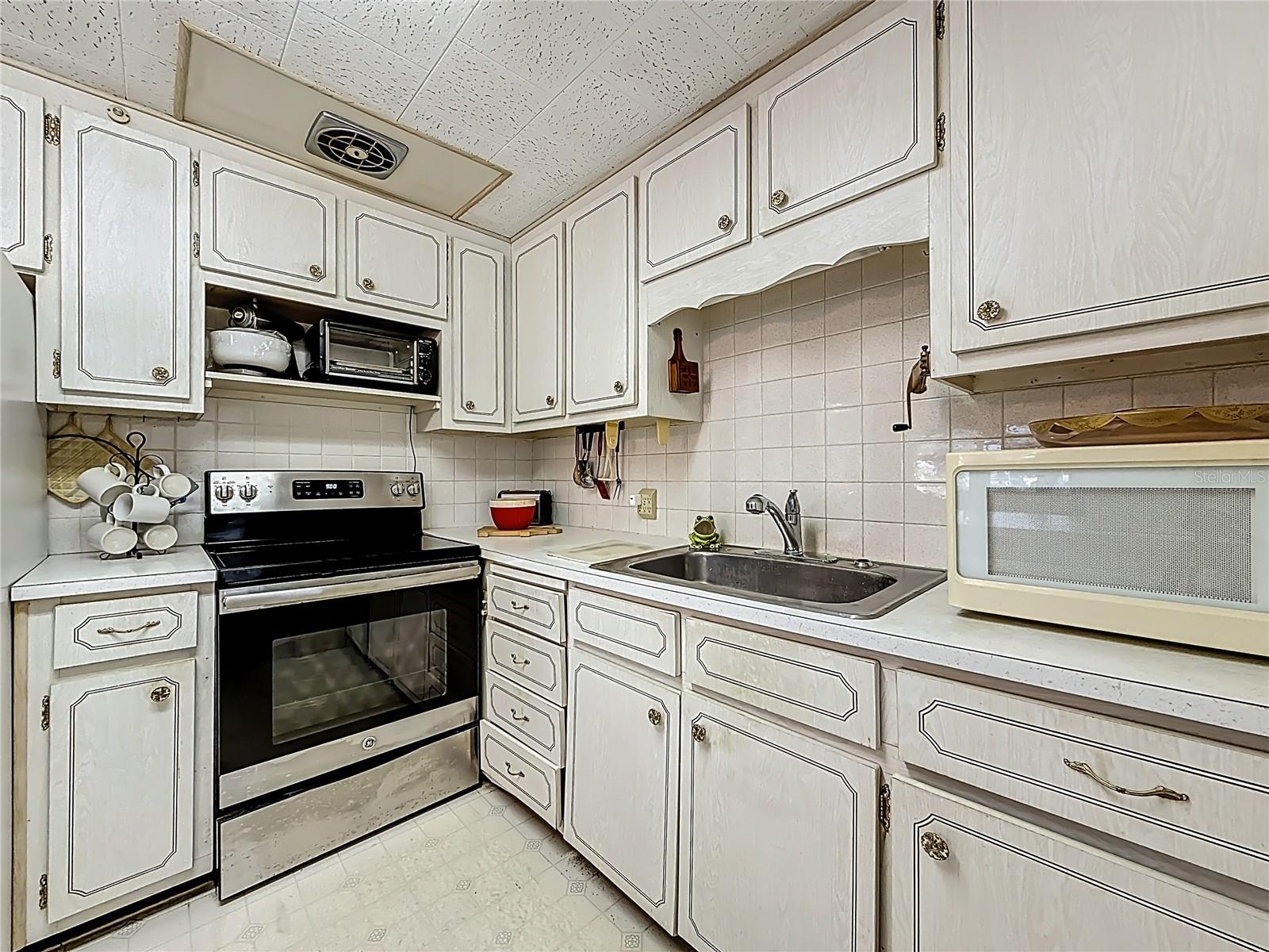 10178 N LAKE DR #45, LARGO, FL, 33773