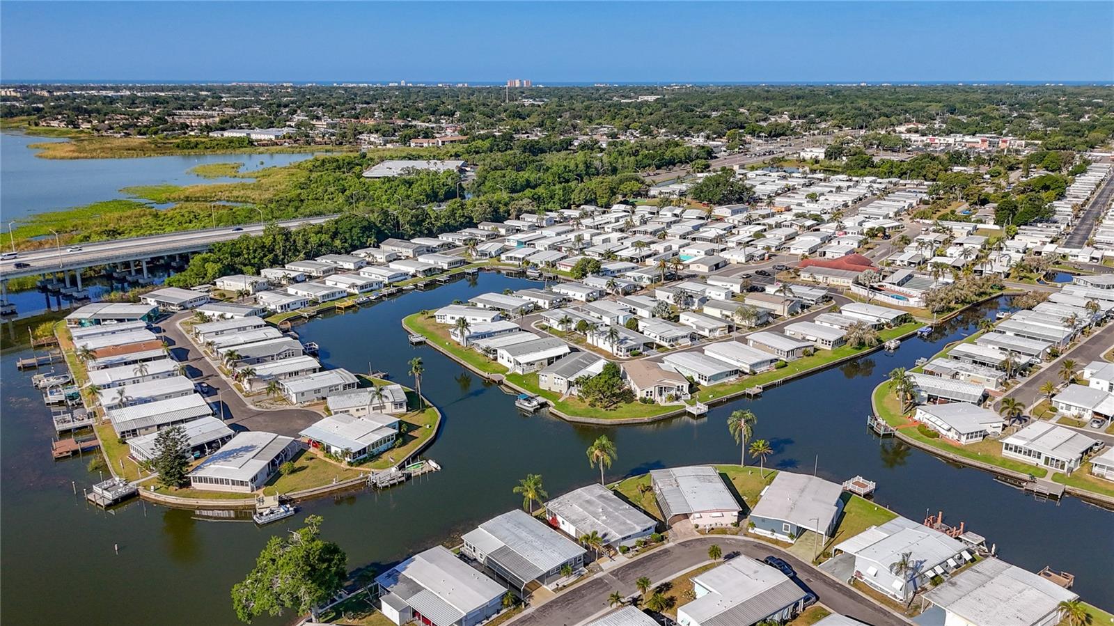 10178 N LAKE DR #45, LARGO, FL, 33773