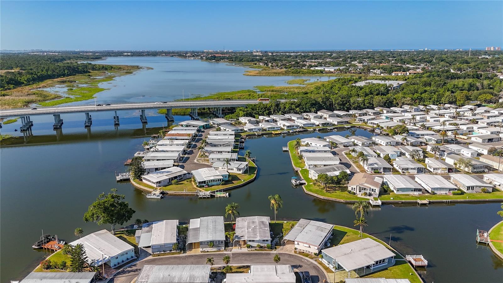 10178 N LAKE DR #45, LARGO, FL, 33773